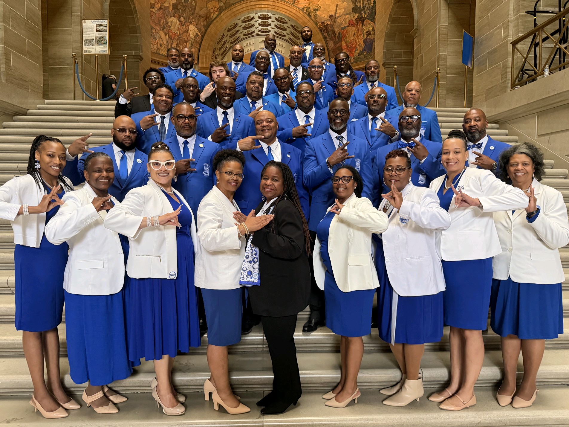 Missouri Sigmas gathered together in blue fraternity blazers and white attire for Day on the Hill